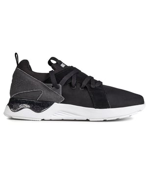 Men's Grey Asics Gel-lyte V Sanzi Sock Trainers With Breathable, Two Tone Uppers And Contemporary Details. These Lightweight Performance Running Sneakers Have The Signature Branding And A Removable Cushioned Foam Insole. The Cushioned Midsole And Gel Technology Provide Stability And Comfort In Every Step And Jump.