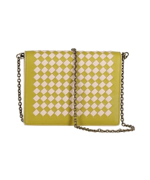 VINTAGE, RRP AS NEW
This Bottega Veneta small chain wallet bag flaunts the iconic Intrecciato weave in beige and green colors.  The Intrecciato is a densely woven weave that appears to be created by cutting tiny slits into an underlayer of leather, which makes it more durable.  Add this bag to your ensemble for a fun and yet timeless elegant look.  
Bottega Veneta Intrecciato Small Chain Wallet Bag in Green Leather
Condition: excellent
Sign of wear: No
Material: Leather
Color: Green/Beige
Size: One Size
Width:   30 mm
Length:   130 mm
Height:   170 mm
SKU: 237524