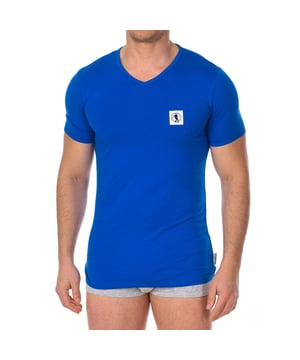 Bikkembergs short sleeve t-shirt.
 Color blue
 V-neck with ribbed finish.
 Fabric label personalized by the brand, on the upper side.
 Comfortable and breathable fabric.
 Seams seen in tone.

 Composition: 95% Cotton, 5% Elastane

 Care:
 -Wash at max temperature. 40ºC.
 -Do not use bleach.
 -Supports dry cleaning.
 -Allows you to use dryer.
 -Iron at max temperature. 130ºC.
 Composition: 95% Cotton, 5% Elastane
 Care:
Care:
 -Wash at max temperature. 40ºC.
 -Do not use bleach.
 -Supports dry cleaning.
 -Allows you to use a dryer.
 -Iron at max temperature. 130ºC.