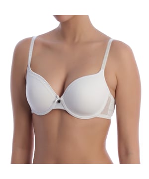VIKI padded underwired bra, designed to enhance the figure with optimal support and a comfortable and feminine design.

 Details:

 - Underwire design with shaping padding.
 - Soft, molded cups.
 - Delicate lace on the sides.
 - Adjustable straps and back closure.
 - Decorative bow in the center.
 - Made of high quality materials.
 - Especially for large sizes.

 The VIKI model is a padded, underwired bra that combines support, elegance and comfort, ideal for those looking for an underwired bra that enhances the bust with a refined design.
 Composition: 51% Polyester, 41% Polyamide, 8% Elastane
 Care:
Machine wash up to 30ºC.
 Avoid using bleach.
 Do not tumble dry.