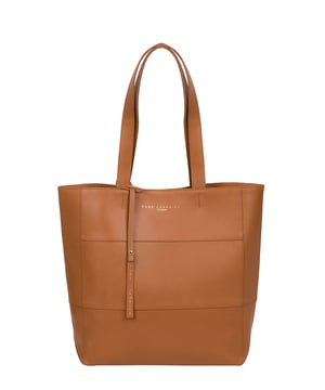 Handcrafted from luxuriously vegetable tanned leather, the 'Ashurst' tote bag from Pure Luxuries London elevates any look with a beautifully soft finish. This accessory is secured with a press-stud fastening which conceals an unlined, soft to the touch natural leather interior. A spacious fuss free central compartment offers conveient storage space and adorned with matching leather carry handles. Finished with the gorgeous Pure Luxuries London hanging leather charm and logo.