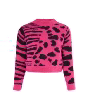 Mit einem wilden Mix aus Leo und Zebra gehst Du mit dem myMo KIDS Pullover auf Herbst-Winter-Safari. Der weiche, gebürstete Strick trägt sich super angenehm und lässt sich ganz einfach mit Jeans kombinieren. Der lockere Pulli wird garantiert der Favorit im Kleiderschrank.  Strickpullover