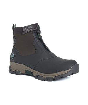 De Apex is een high-performance sportschoen gebouwd op een innovatief platform voor high-endurance outdoor bezigheden. 100% waterdicht en gecombineerd met ademende mesh voeringen om elite bescherming en vochtregulatie te bieden.