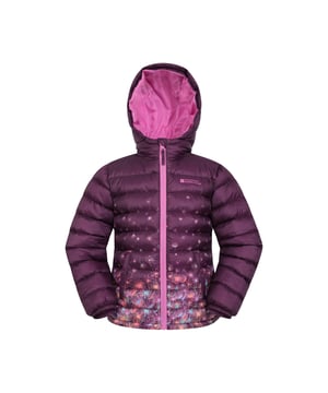 100% Polyester. Vulling: Geïsoleerd, Microvezel. Ontwerp: Paardenbloemen. Stof Technologie: DWR Finish, Warmtebehoud, Lichtgewicht, Waterafstotend. Manchet: Elastiek. Halslijn: Kapitein. Mouwtype: Met lange mouwen. Gewatteerd. Zakken: 2 Zijzakken. Bevestiging: Volledige ritssluiting. 2-3 jaar: 21,5 in. 3-4 jaar: 22,5 in. 5-6 jaar: 24 in. 7-8 jaar: 26 in. 9-10 jaar: 28,5 in. 11-12 jaar: 30,5 in. 13 Jaar: 33 in.