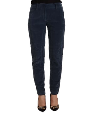 Nuevo con etiquetas  
Hecho de 99% algodón y 1% elastano  
Corte ajustado  
Cintura media  
Cierre con cremallera y botón  
Color azul oscuro  
Detalles sutiles del logo  
Material: 99% Algodón 1% Elastano  