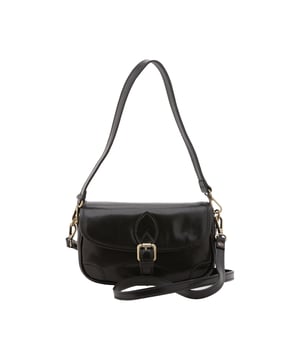 Bolso bandolera para mujer. El cierre es con imán. Los bolsillos internos son uno con cremallera. Los bolsillos externos son uno en la espalda con cremallera. La bandolera es extraíble en piel. El asa es extraíble en piel. Hay un compartimento interno. El material exterior es auténtica piel de vacuno. Internamente está forrado en algodón. Medidas: 14x23x9 cm. Hecho en Italia