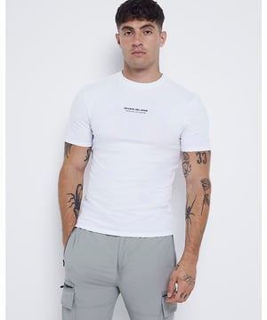Muscle fit, Short sleeved, RI Graphic Print, Crew neckline
