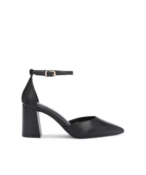 Carvela