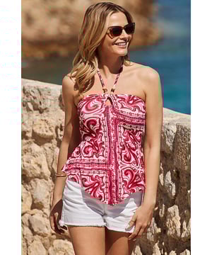 Now that's what you call a nice top
Elevated with a stunning beaded neckline
Scarf hem creates a standout silhouette
Mood-lifting print you won't find anywhere else
Crafted from soft jersey for comfort and style Style with shorts and sandals on holiday
