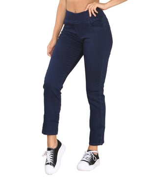Enzo Women’s Wider Waist Jeans. Slim Fit, Straight Leg, Stretch Denim Jeans. Elasticated Wide Waist for Extra Comfort. Features 2 Front, 2 Back Pockets and Single Coin Pocket.