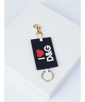 40% plástico, 20% zamak, 20% piel de vacuno, 20% acero inoxidable; Llavero Dolce & Gabbana; Modelo: BI1225 AK435 15; Mano de obra de alta calidad; Dimensiones (cm): 10 x 6; Detalles del logotipo de Dolce & Gabbana