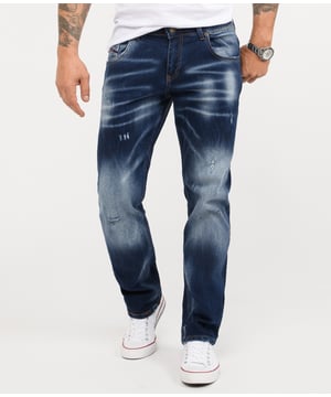 Ein Klassiker für Arbeitsalltag, Freizeit und Urlaub ist die Blue Jeans im Comfort Fit! Viele unserer hell- bis dunkelblauen Herren Jeans gefallen mit coolen Waschungen im Used-Look. Die lässig sitzenden Hosen verfügen über gerade geschnittene Beine, das typische 5-Pocket-Design und ein Rock-Creek Patch. Neben praktischen Bundschlaufen besitzen sie einen Verschluss mit Knöpfen oder Zipper. Unsere Herren Jeans bestehen zu 100% aus Baumwolle oder haben einen hohen BaumwollAnteil. Bei einigen Modellen sorgt ein Stretch-Anteil für die perfekte Passform.