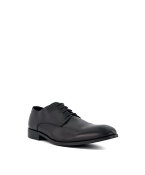 Gibson silhouettes are a Dune London signature. Featuring a five-eyelet lacing system, this chiselled silhouette is crafted from the finest materials.  Finished with a lined footbed for added comfort, this long-lasting favourite lends itself worthy to your sartorial styling, for seasons to come.