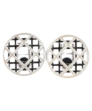 VINTAGE, RRP AS NEW
Tuck these clip-on Christian Dior earrings into your jewelry box and add them to any look for instant polish. The sterling silver accent makes them the perfect pairing with any outfit and is a great gift for any occasion.
Christian Dior Clip-On Earrings in Sterling Silver
Condition: Very good
Sign of wear: Light wear
SKU: 303685   
Color: metallic | silver
Material: Sterling Silver
Size: One size
Dimensions: Width:   0.5mm; Length:   20mm; Height:   20mm