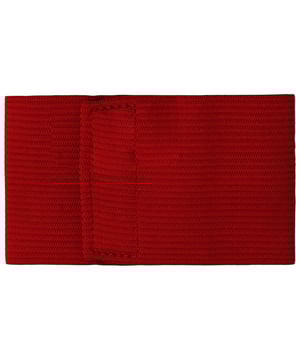 Das Nike Graphic Logo Adjustable Strap Up Herrenarmband in Rot/Weiß ist ein stylisches und funktionales Accessoire, das deine sportliche Leistung steigert und gleichzeitig die legendäre Marke Nike präsentiert. Dieses Armband ist ein Must-have für aktive Menschen, die eine praktische Lösung suchen, um Schweiß fernzuhalten und ihrem sportlichen Look das gewisse Etwas zu verleihen. Hauptmerkmale: Schweißableitende Technologie: Das Nike Graphic Logo Armband ist mit fortschrittlicher schweißableitender Technologie ausgestattet, die deine Haut auch bei intensivem Training trocken und angenehm hält. Es absorbiert effektiv Feuchtigkeit, sodass du dich ohne Ablenkung auf deine Aktivitäten konzentrieren kannst. Verstellbarer Riemen: Das Armband verfügt über einen verstellbaren Riemen, der eine individuelle Passform um dein Handgelenk gewährleistet. Dieser sichere und bequeme Sitz verhindert, dass das Armband bei körperlicher Aktivität verrutscht oder sich bewegt. Robuste Konstruktion: Dieses Armband aus hochwertigen Materialien ist für die Anforderungen intensiver Trainingseinheiten und sportlicher Aktivitäten konzipiert. Es ist auf Langlebigkeit ausgelegt und behält auch bei häufigem Tragen seine Leistung. Nike Graphic Logo: Die markante rot-weiße Farbkombination präsentiert das bekannte Nike-Logo und setzt mit deiner Sportbekleidung ein starkes Statement. Das ikonische Nike-Branding steht für sportliche Höchstleistungen und Stil. Unisex-Design: Obwohl für Männer konzipiert, ist dieses Armband dank seines Unisex-Looks die ideale Wahl für alle, die ein stylisches und funktionales Accessoire für ihr sportliches Outfit suchen. Vielseitigkeit: Das Nike Graphic Logo Wristband eignet sich perfekt für eine Vielzahl von Sportarten und Aktivitäten, darunter Basketball, Tennis, Fußball und Fitnesstraining. Es ist ideal für Sportler, die während ihrer Leistung eine zuverlässige Schweißabsorption benötigen. Pflegeleicht: Das Armband ist leicht zu reinigen und zu pflegen, sodass es stets frisch und bereit für das nächste Training ist.