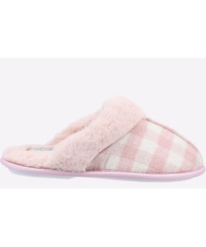 Discover soft barefoot wear in these luxury check mules adorned with gentle warm lining and comfort padding. They are so easy to step into which makes them the ideal gift for her this winter.
Ladies slip on mule ideal for snowy wintry evenings in loungewear
Luxury padded upper
Faux fur top line for added comfort
The inner is adorned with gentle microfiber faux wool lining
Enormously comfortable to wear barefoot or with socks
Lightweight and flexible TPR Sole