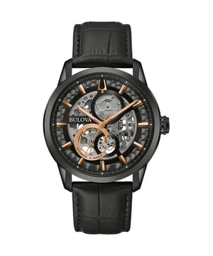 Dit Bulova Heren horloge beschikt over een Automatisch binnenwerk. De kast (41 mm mm) is vervaardigd uit RVS (Zwart) en heeft een Mineraalglas. De band is Zwart Leer. Dit horloge uit de Bulova Sutton Automatic reeks is een mooi en tijdloos geschenk. Verras jezelf of iemand anders met dit cadeau. Bovendien geniet u hierbij van 2 jaar garantie tegen alle fabricagefouten.