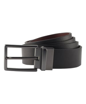 100% Leder. Zwei-Wege-Mechanismus. Schnalle und Gürtelschlaufe. Gürtel kann gedreht werden, um zwischen braunem und schwarzem Leder zu wechseln. Waschanleitung: Nur durch Abwischen reinigen