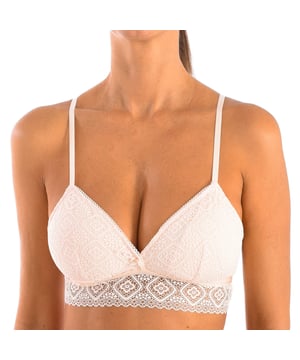 Kim women's bra Selene.
 Wire-free lace bralette with removable padded cup.
 Y-shaped back.
 A comfortable and feminine garment ideal for women's everyday life.
 Innovation, the quality of its raw materials and the constant evolution of its product have marked the trajectory of Selene, consolidating a leading company in women's underwear.
 Composition: 53% Polyester, 37% Polyamide, 10% Elastane
 Care:
Handwash.
 Maximum temperature 30º.
 Do not iron.
 Do not use bleach.
 Do not use dryer.
 Do not dry clean.