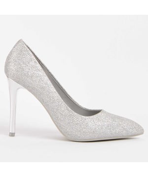 Hakschoen voor dames. Comfortabele pasvorm. Gemaakt door andere merken voor ons merk. Geschatte afmetingen: 10 cm hak.