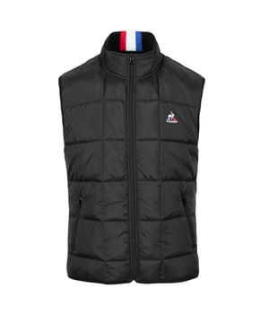 Ärmellose Doudoune Le Coq Sportif Winter Classic Herren Schwarz Polyester. Authentisches Stadtbekleidungsstück der Marke Le Coq Sportif - Streetwear/Sportswear Design von Le Coq Sportif - Le Coq Sportif für Herren modegerecht, perfekt für den Alltag - Die ärmellose Doudoune von Le Coq Sportif in Schwarz lässt sich hervorragend mit dem Rest Ihrer Garderobe kombinieren - bequemer Polyesterstoff - klassisch - Winterklassiker -