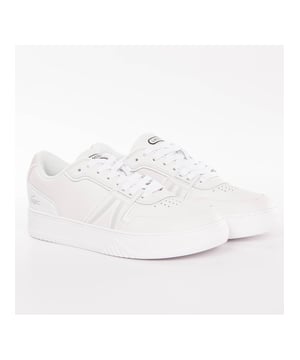 Triangular design on the upper to honour a vintage racket from the 80s • Leather uppers with premium suede accents • Embossed printed crocodile on heel counter • Rubber outsole.