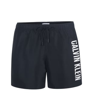 100% gerecycled polyester; Calvin Klein zwembroeken voor zwemkleding; Model: KM0KM00570BEH; Hoogwaardige afwerking; 100% gerecycled polyester; normale pasvorm; Elastische tailleband met trekkoord; Twee zijzakken, één achterzak met klittenbandsluiting; Geïntegreerde slips; Calvin Klein badmode-logodetails
