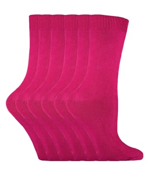 Deze superzachte katoenrijke sokken zijn perfect voor dagelijks gebruik, omdat ze eenvoudig en praktisch zijn. Deze sokken zijn rijk aan katoen en bieden de hele dag comfort omdat ze superzacht zijn om te dragen. Geweldig voor vrijetijdskleding of voor een formele gelegenheid. Ze kunnen ook worden gebruikt als comfortabele sokken voor schooluniformen. Deze superzachte sokken bieden je het grootste comfort en gebruiksgemak in alle dagelijkse situaties. Verkrijgbaar in veel verschillende kleuren in de damesmaat 4-7.