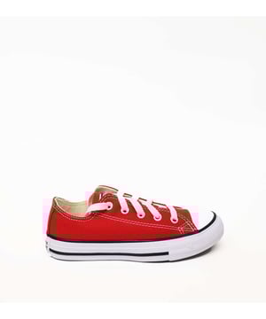 Specificaties: Iconische sneaker, overal bekend om zijn onmiskenbare silhouet, gemaakt met klassieke kleuren en een hoogwaardige gevulkaniseerde rubberen zool Vetersluiting: Platte veter Zooltype: Gevulkaniseerde zool met logolabel op de achterkant.
