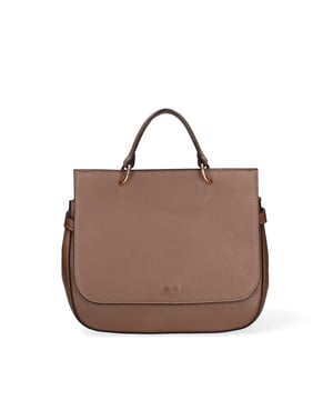 Damenhandtasche mit ineinandergreifendem Verschluss. eine mit Reißverschluss-Innentaschen. fehlende Außentaschen. verstellbarer und abnehmbarer Schultergurt aus Leder. im Ledergriff. ein Innenfach.  Außenmaterial. Innen ungefüttert. Maße: 33x27x15 cm. Hergestellt in Italien