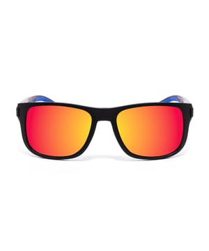 TH1913S Sonnenbrille mit Acetatrahmen.

 Form und Design:
 - Diese Tommy Hilfiger Brille hat eine klassische quadratische Silhouette.

 Material des Rahmens:
 - Das Gestell dieser Brille besteht aus Acetat, einem Kunststoffmaterial.
 - Acetat sorgt für Haltbarkeit, Flexibilität und eine glatte Oberfläche des Rahmens.

 Acetat-Bügel:
 - Die Bügel sind ebenfalls aus Acetat, passend zum Rahmenmaterial.
 - Das Acetat in den Bügeln macht sie leicht und angenehm zu tragen.

 Details zur Marke:
 - Tommy Hilfiger Markengravur auf dem Glas.
 - Diese Designelemente helfen, das Modell eindeutig als Teil der Tommy Hilfiger Brillenkollektion zu identifizieren.

 Brillengläser:
 - Die Gläser sind von hoher Qualität.
 - Die Gläser bieten einen ausgezeichneten UV-Schutz und eine scharfe, klare Sicht.
 Maße: Höhe der Gläser: 44 mm. Breite der Gläser: 55 mm. Steg: 18 mm. Bügel: 135 mm.
 Zusammensetzung: Azetat
 Pflege:
Verwenden Sie zur Reinigung Ihrer Sonnenbrille ein weiches, sauberes Mikrofasertuch. Diese Art von Tuch zerkratzt die Gläser nicht.
 Vermeiden Sie die Verwendung von Scheuermitteln, Reinigungsmitteln, Alkohol oder Aceton, da diese die Gläser und die Antireflex-Behandlung beschädigen können.