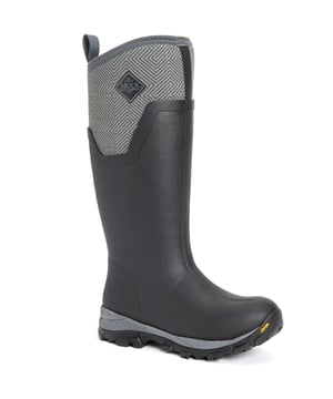 Met een 8 mm neopreen bootie met fleece voering gewikkeld in lagen zacht rubber zodat je voeten warm en droog blijven in de meest extreme omstandigheden.