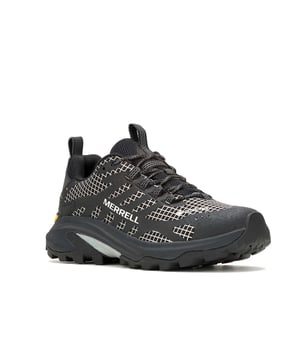 Erleben Sie Strapazierfähigkeit und Komfort mit diesen Wanderschuhen mit textilem Obermaterial und wasserdichter GORE-TEX-Membran für außergewöhnliche Atmungsaktivität und Allwetterschutz. Mit einer Vibram TC5+ Laufsohle und fortschrittlichen Traktionsstollen bieten diese Schuhe zuverlässigen Halt in anspruchsvollem Gelände und sind somit perfekt für Outdoor-Abenteuer. Ausgestattet mit reflektierenden Details für bessere Sichtbarkeit bei schlechten Lichtverhältnissen.