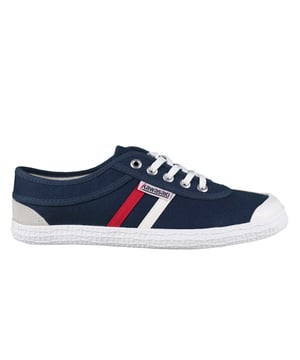 Nuestra zapatilla de lona retro combina comodidad y moda en un solo zapato. Esta zapatilla retro utiliza ideas de los años 90 y crea un universo retro, allí con sus múltiples combinaciones de colores alegra tu estilo diario.Detalles del producto. Cordones regulables para un ajuste adecuado. Disponible en numerosos colores para adaptarse a sus preferencias. Unisex. Zapato ligero. El zapato de cordones de corte bajo permite la rotación y la flexibilidad. Parte superior: lona y ante de vaca. Suela: RBGuía de tallas/ajuste. Si estás entre dos tallas, te recomendamos que elijas la más grande.Guía de lavado. Se recomienda no lavar el zapato.