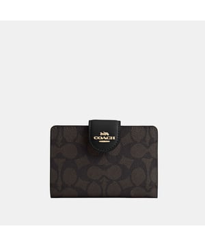 Medium Corner Zip Wallet in Signature Canvas, Seven credit card slots
 Bill compartment
 ID window, Zip coin pocket,  Length: 13.00 cm,  Width: 1.50 cm,  Height: 8.50 cm