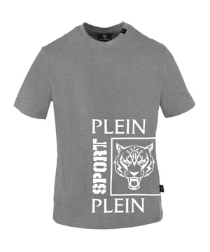 Verbessern Sie Ihren Stil mit dem Plein Sport Bold Branded Logo Grey T-Shirt. Dieses elegante graue T-Shirt verfugt uber ein auffalliges Logo und setzt uberall ein Zeichen. Bequem und vielseitig, eine unverzichtbare Erganzung Ihrer Garderobe. Zeigen Sie Ihre ausgefallene Seite mit diesem stylischen T-Shirt! Slim Fit, Plein Sport-Markenlogo, kurze armel, Rundhalsausschnitt, hergestellt in Jordan, 100 % Baumwolle, Sportbekleidung, Stilcode: TIPS406 94