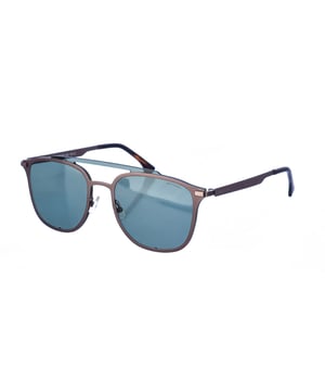 Gafas de sol Armand Basi con montura de metal.
 Color Plateado
 Forma rectangular.
 Lentes de color Verde
 Patillas metalicas y acabado en acetato.
Nombre de la marca grabado en la lente.
 100% Protección UV. 
 Incluye una funda de tela de protección.
 Los colores reales del producto pueden variar ligeramente con respecto a los colores que muestra su monitor.
 
 Medidas  Ancho lente: 55 mm. Puente: 20 mm. Patillas: 145 mm.
 
 Limpiar las gafas con agua y jabón (neutro).
 - No utilice paños sucios o abrasivos, que puedan alterar las características de los filtros.
 - Utilice solo accesorios y repuestos originales.