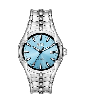 This Diesel Vert Analogue Watch for Men is the perfect timepiece to wear or to gift. It's Silver 44 mm Round case combined with the comfortable Silver Stainless steel watch band will ensure you enjoy this stunning timepiece without any compromise. Operated by a high quality Quartz movement and water resistant to 5 bars, your watch will keep ticking. Elegant and fashionable watch that is suitable for the daily life of every Men. This Analogue watch has a calendar function: Date , Luminous Hands and Luminous Numbers High quality 21 cm length and 22 mm width Silver Stainless steel strap with a Fold over with push button clasp Case diameter: 44 mm,case thickness: 11 mm, case colour: Silver and dial colour: Blue