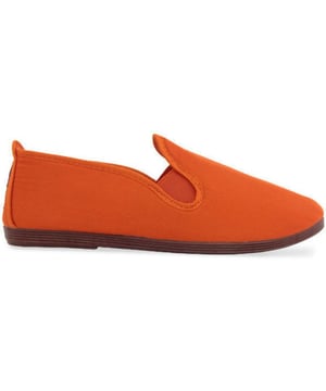 Ontdek de strakke, frisse stijl van de Flossy Arnedo-schoenen. Deze gympen voor heren houdt het klassiek. De innovatieve, geurende rubberen buitenzool en het strakke bovenwerk van textiel zijn een schot in de roos. Geniet van zorgeloos comfort met de zachte katoenen voering en flexibele zool. Of je nu het weekend ingaat of de stad uit gaat, Flossy Arnedo zorgt voor frisse stijl en comfort bij elke stap.