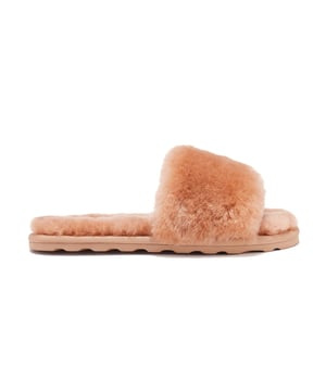Suede finish
100% shearling trim/insole
Shearling lining
EVA sole
Treat with our Luxe care protector