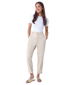 Petite Cotton Blend Stretch Chino Trousers from Roman. Feel fabulous this season wearing our new Petite chino style trousers! Featuring functional pockets and classic button and zip fastening, these classic chino trousers are the perfect seasonal staple. Sitting at a flattering full length, these soft woven trousers are ideal for the warmer weather. Wear with a simple white shirt and cami for a chic Spring style.