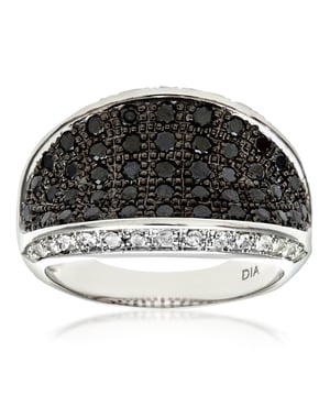 Oro blanco de 9 quilates (375): 2,7 g; # Diamante: 1,09 quilates; # Diamante negro: 0,77 ct