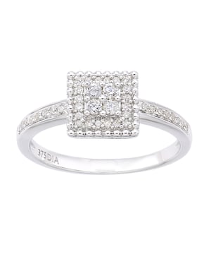 9K (375) witgoud: 2,61 gram; # Diamant: 0,24 ct