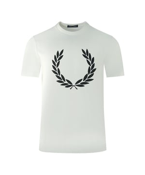 Ce t-shirt blanc de logo de la marque Fred Perry est fabrique a partir de 100% de coton, offrant une respirabilite et un confort pour des vetements toute la journee. Avec son logo emblematique, ce t-shirt fait une declaration elegante et est parfait pour toute occasion decontractee. elevez votre garde-robe avec cette piece polyvalente de haute qualite. 100% coton, logo de petite marque sur la poitrine slim ajustement, cou rond, collier elastique a manches courtes: M2669 100