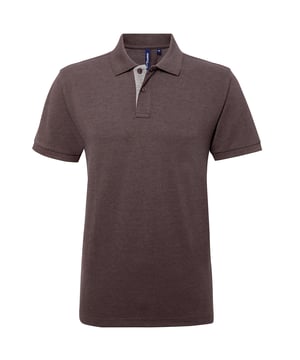 Klassieke pasvorm polo. Korte mouwen. Contrasterende details op de placket en onder de kraag. Gebreide kraag en manchetten. 100% Ringspun gekamd katoen. Heide: 85% Ringspun katoen, 15% Viscose. S: 39in, M: 42in, L: 44in, XL: 46.5in, 2XL: 49in, 3XL: 51in.