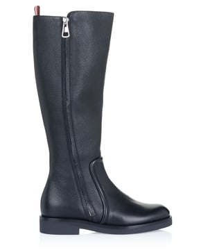 100% piel de becerro; botas Bally; Modelo: 59331021262 F100; Mano de obra de alta calidad; Piel suave; Cremallera lateral; Tacón estrecho; gorra redonda; Altura de la caña (cm): 37 ; Detalles del logotipo de Bally.