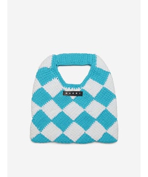 Marni's exploration of colour and aesthetic possibilities are amplified in this girls handbag. Crafted in a Diamond Crochet design with a  single handle and applied Marni Institutional logo. With a two-colour diamond pattern, it is an innovative piece both stylish and divine.  ‚ 15 x 25 x 25cm‚ Handle Light: 7cm‚ 100% Acrylic