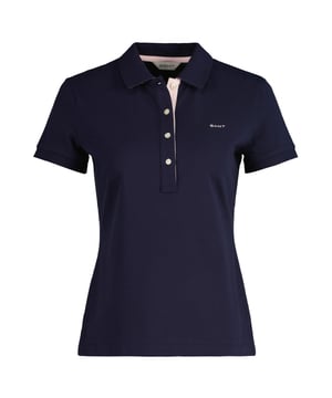 Klassisches, unifarbenes Poloshirt von der Marke GANT. Pique-Baumwoll-Qualität mit Stretch-Anteil. Kontrastfarbig unterlegte Knopfleiste und Logo-Stickerei auf der Brust.