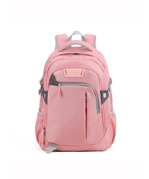 Mochila unisex. El cierre es con cremallera. Los bolsillos internos son uno abierto. Hay tres bolsillos externos con cremallera y dos laterales abiertos. Falta la correa para el hombro. El asa es de tela. Hay un compartimento interno. El material exterior es poliéster. Internamente está forrado en poliéster. Medidas: 32x18x45 cm. Producto de moda