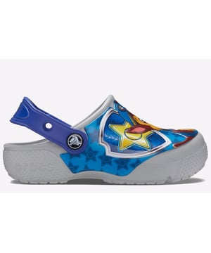 Rescue your little ones from boredom and keep their four-legged friends close by with this new Paw Patrol Clog! They're the perfect companions for school, play and all their missions to save the day.
-Uppers featuring Paw Patrol graphics where kids can interact with them
-Pivoting heel straps for a more secure fit
-Iconic Crocs Comfort: Lightweight. Flexible. 360-degree comfort.